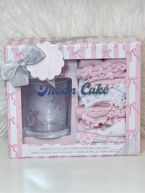 Mooncake Pink Debossed Glass & Curly Lettuce Welt Mid Crew Socks Gift Set NWT